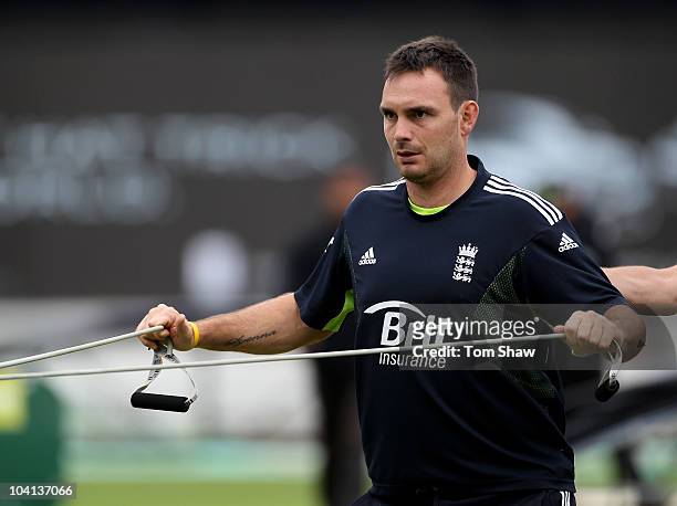 Michael Yardy of England warms up during the England nets session at The Brit Oval on September 16, 2010 in London, England.