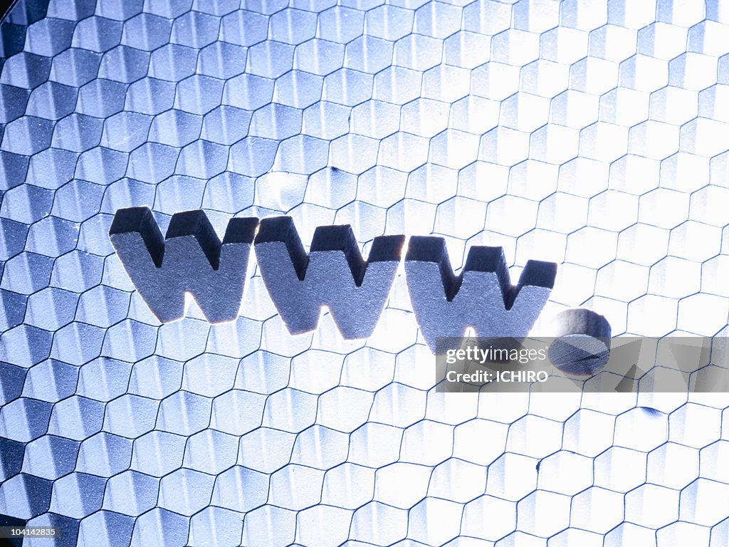 "www" sign.