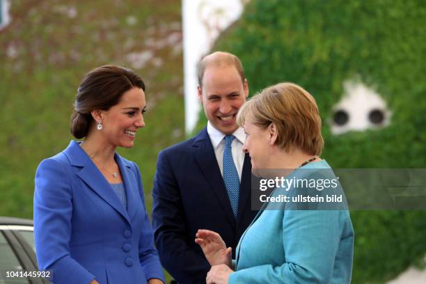 Bundeskanzlerin Merkel (CDU empfängt Prinz William und seine Ehefrau, die Herzogin von Cambridge, Catherine Elizabeth Kate Middleton im Berliner...