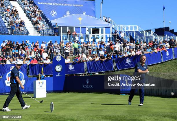 Tony Jacklin competes in the Past Captain's match prior to the 2018 Ryder Cup at Le Golf National on September 27, 2018 in Paris, France.
