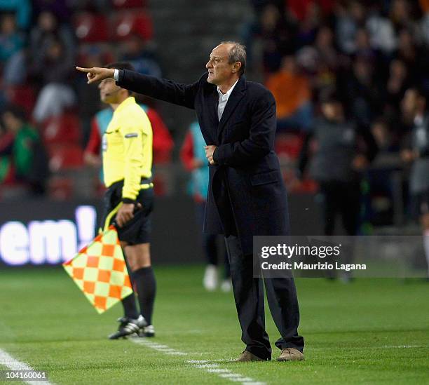 Delio Rossi coah of US Citta' di Palermo gestures during the Uefa Europa League Group F match between Sparta Prague and Palermo at Genarali Arena on...