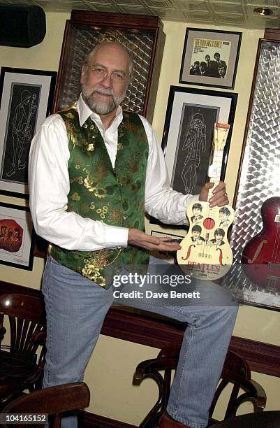 Mick Fleetwood, Pop Auctioneers Fleetwoodowen.com Held An Important Beatles Sale, At Bill Wyman's Sticky Fingers Restaurant, Itself Full Of Rolling...
