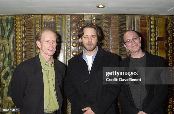 Russell Crowe With Ron Howard And The Writer Akiva Goldsman, Screening Of Movie "A Beautiful Mind" At The Curzon Cinema In Mayfair, London