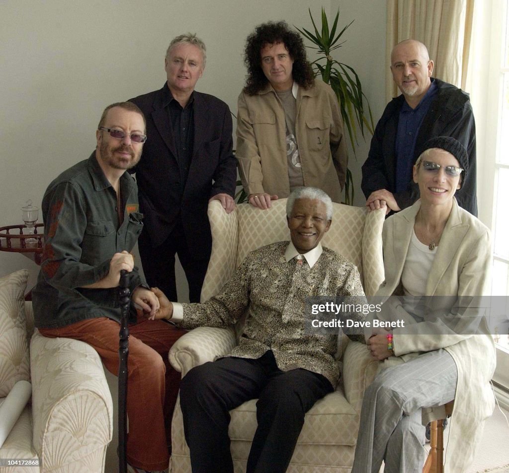 Stars Of Rock And Roll Join Forces For Nelson Mandela's 46664 Concert In Cape Town, South Africa. In The Pre, Concert Build Up, This Morning Dave Stewart,roger Taylor,brian May,peter Gabriel & Annie Lennox Met Former South African President And Prisoner 4