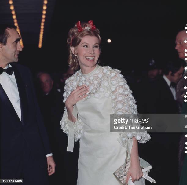 English actress Susan Hampshire arrives at the Odeon Leicester Square in London for a Royal Film Performance of the film 'Anne of the Thousand Days',...