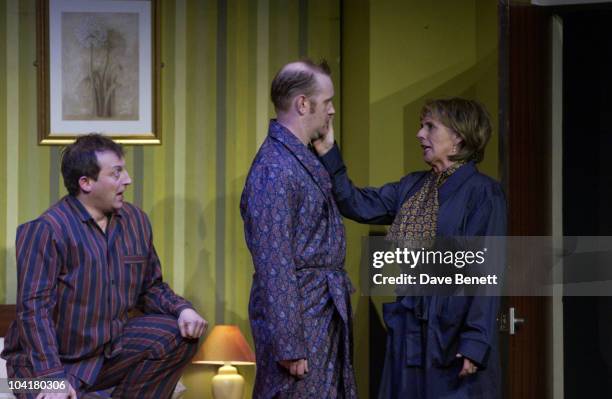Sue Johnston Pick On Sean Foley, The Highly Sucessful Comedy "The Play What I Wrote" ,which Has Been Playing To Full Houses All Year Is Taking A Well...
