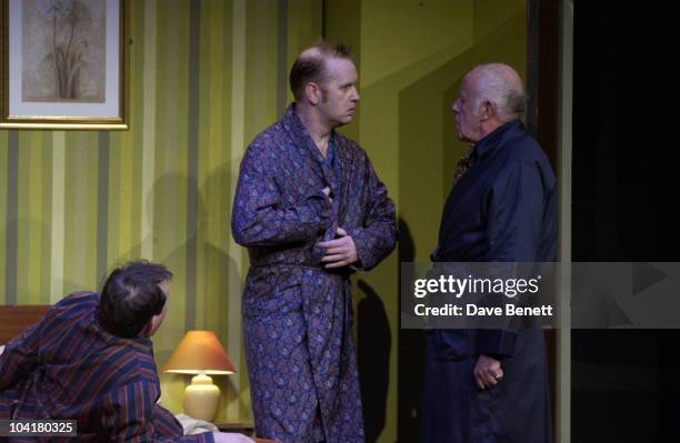Richard Wilson Pick On Sean Foley, The Highly Sucessful Comedy "The Play What I Wrote" ,which Has Been Playing To Full Houses All Year Is Taking A...