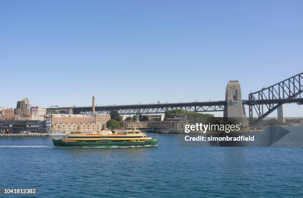 manly ferry "narrabeen" crossing circular quay, sydney - sydney ferry stock pictures, royalty-free photos & images