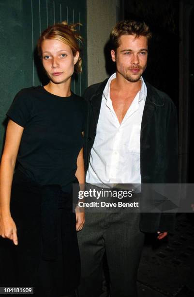 American actors Brad Pitt and Gwyneth Paltrow and at the Ivy restaurant in London, 14th August 1995.
