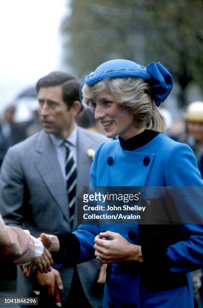 Prince Charles Diana New Zealand Photos and Premium High Res Pictures ...