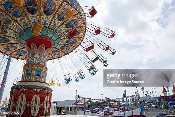 amusement park ride at seaside heights, new jersey - seaside heights stock pictures, royalty-free photos & images