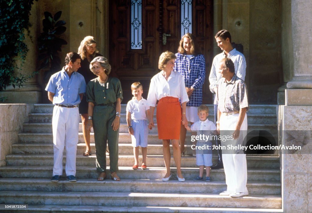 Charles, Prince of Wales, and Diana, Pri..........