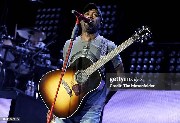 Darius Rucker performs in advance of his Charleston, SC 1966 release at Shoreline Amphitheatre on September 15, 2010 in Mountain View, California.