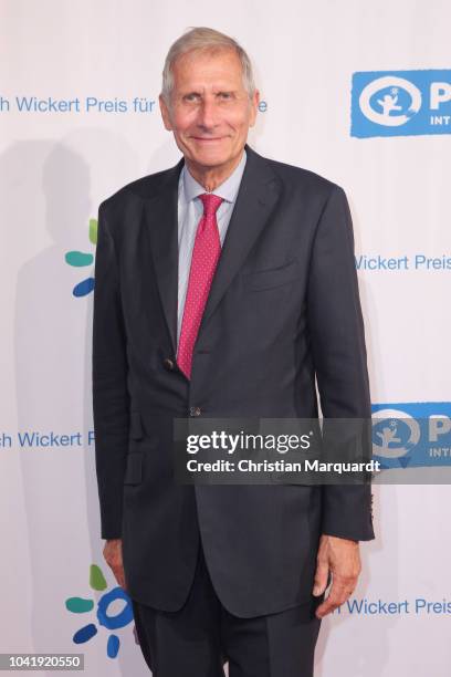 Ulrich Wickert attends the Ulrich Wickert and Peter Scholl-Latour award at Bar jeder Vernunft on September 27, 2018 in Berlin, Germany.