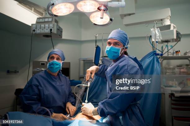 Gynecology surgery, Lenval Clinic, Nice, France Removal of an ovarian endometrium, endometriosis that forms a cyst in the ovary, by laparoscopy.