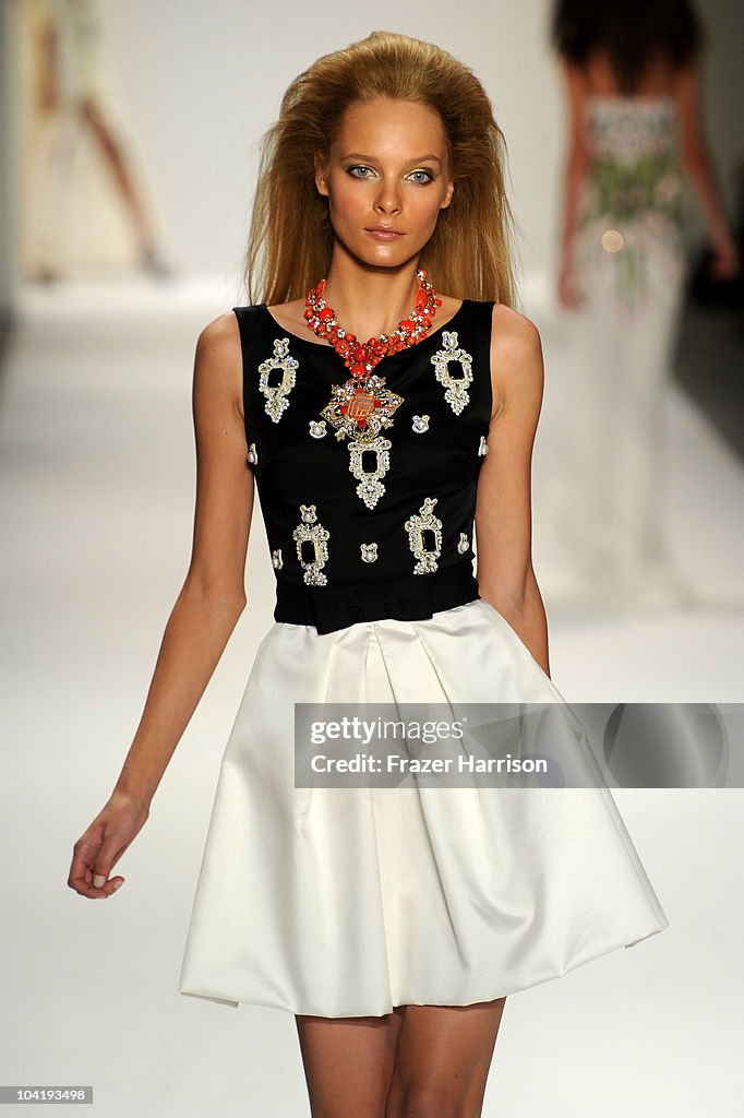 Naeem Khan - Runway - Spring 2011 MBFW