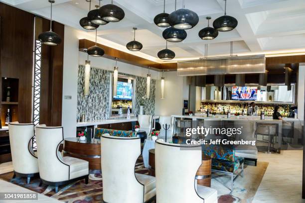 Marriott Lobby Photos and Premium High Res Pictures - Getty Images