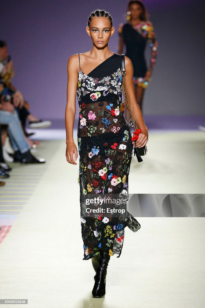 Versace - Runway - Milan Fashion Week Spring/Summer 2019