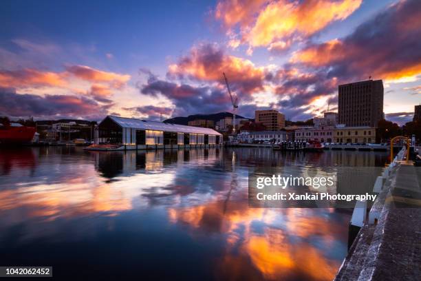 urban reflections - hobart tasmania imagens e fotografias de stock