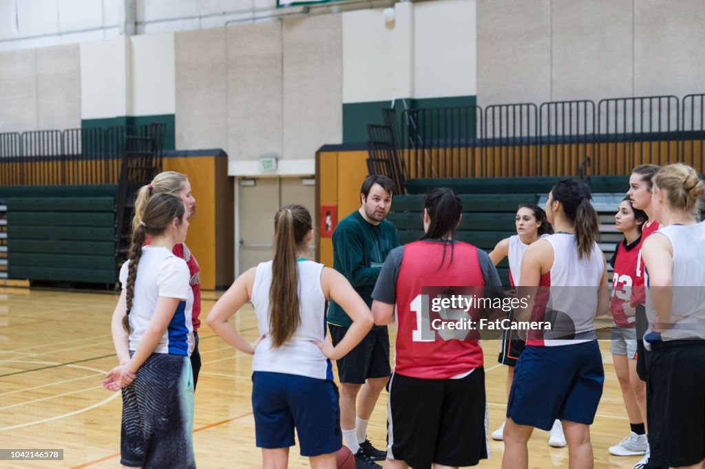 Coach Pulls His College Womens Basketball Team Together For A Huddle ...