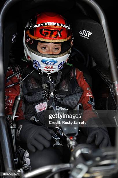 Ashley Force Racing Jacket 157 Ashley Force Hood Photos & High Res Pictures - Getty Images
