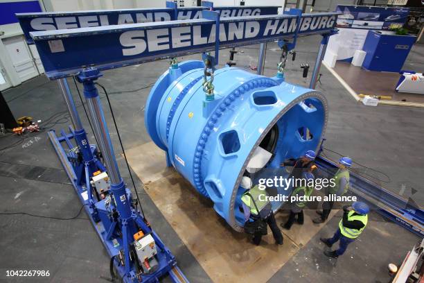 47 Wind Turbine Gear Box Stock Photos, High-Res Pictures, and Images ...