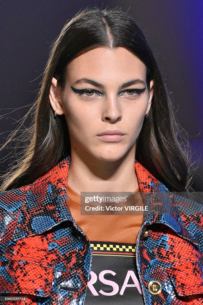 Vittoria Ceretti walks the runway at the Versace Ready to Wear... News ...