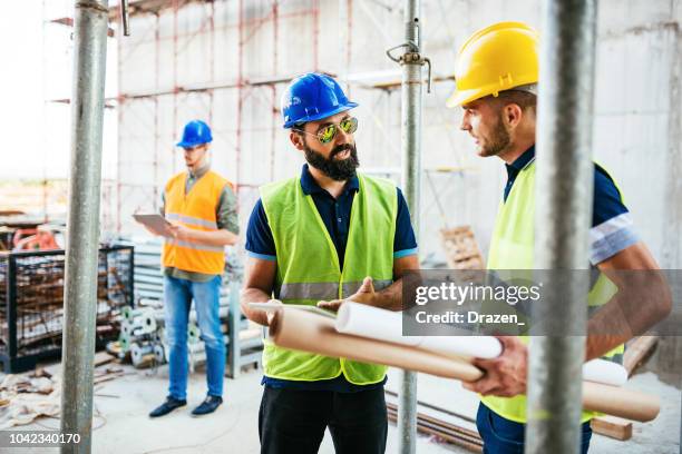 Men In Workforce Men At Work High-Res Stock Photo - Getty Images