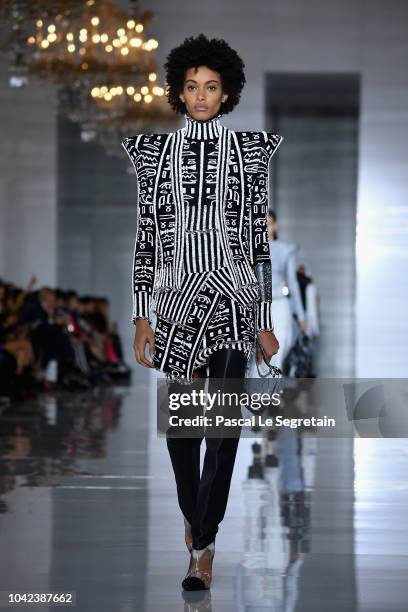 Model walks the runway during the Balmain show as part of the Paris Fashion Week Womenswear Spring/Summer 2019 on September 28, 2018 in Paris, France.