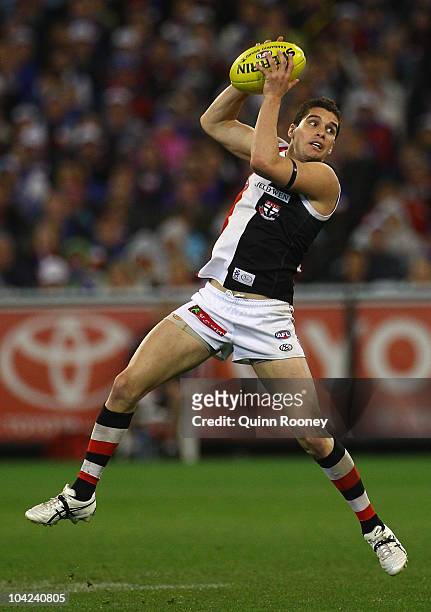 Leigh Montagna of the Saints marks during the Seecond AFL Preliminary Final match between the St Kilda Saints and the Western Bulldogs at Melbourne...