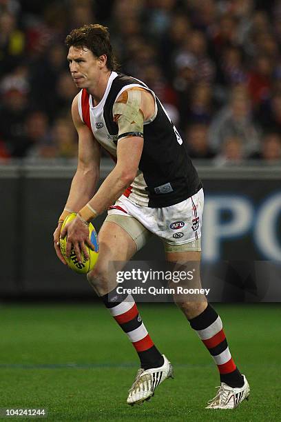 Justin Koschitzke of the Saints kicks during the Second AFL Preliminary Final match between the St Kilda Saints and the Western Bulldogs at Melbourne...