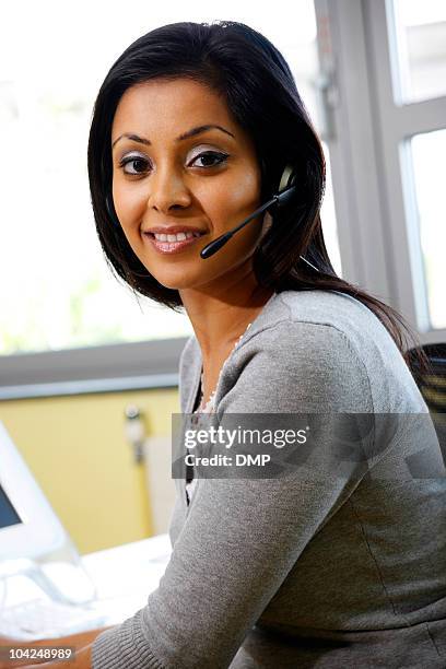 indian customer service operator at work - dispatcher stock pictures, royalty-free photos & images