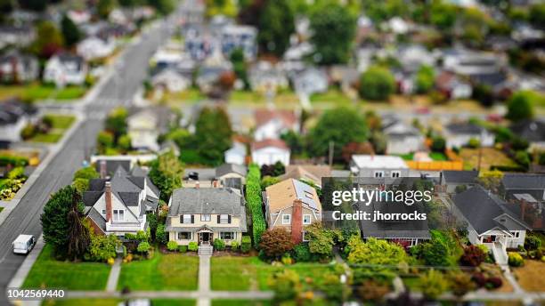 amerikanska förortsområde tilt-shift flygfoto - bostadsområde bildbanksfoton och bilder