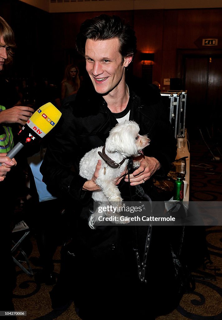 Celebrities On The Front Row: Day Three - LFW Spring/Summer 2011