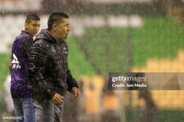 Ignacio Ambriz, Head coach of Leon shouts during the 10th round match between Leon and Lobos BUAP as part of the Torneo Apertura 2018 Liga MX at Leon...