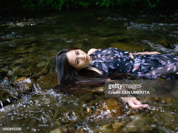 Corpse Decomposition 773 Decomposition Of Corpse In Water Stock Photos, High-Res Pictures ...