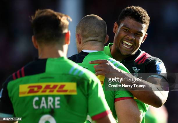 Nathan Earle of Harlequins celebrates at the final whistle during the Gallagher Premiership Rugby match between Gloucester Rugby and Harlequins at...