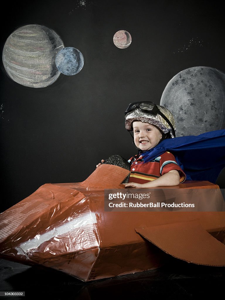 Rapaz em rocketship