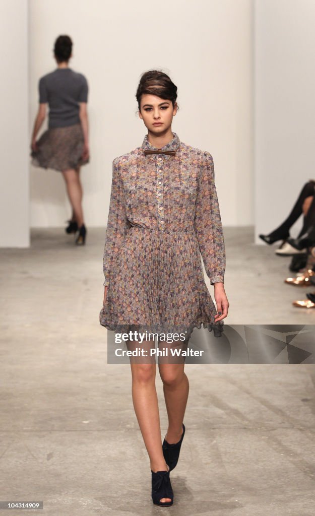 NZFW 2010 - Juliette Hogan: Catwalk