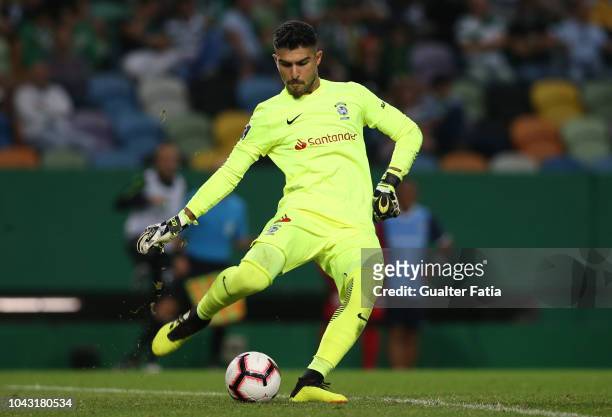 Amir Abedzadeh of CS Maritimo in action during the Liga NOS match between Sporting CP and CS Maritimo at Estadio Jose Alvalade on September 29, 2018...