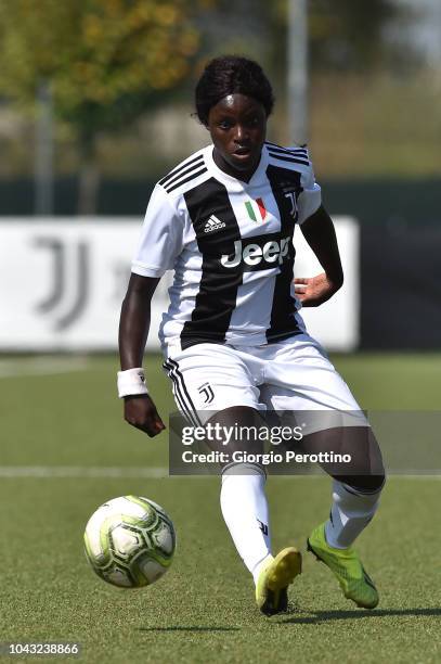 Eniola Aluko of Juventus controls the ball during the Women's Serie A match between Juventus and Fimauto Valpolicella at Juventus Center Vinovo on...