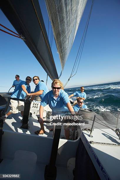 sailing team on yacht - squadra di vela foto e immagini stock