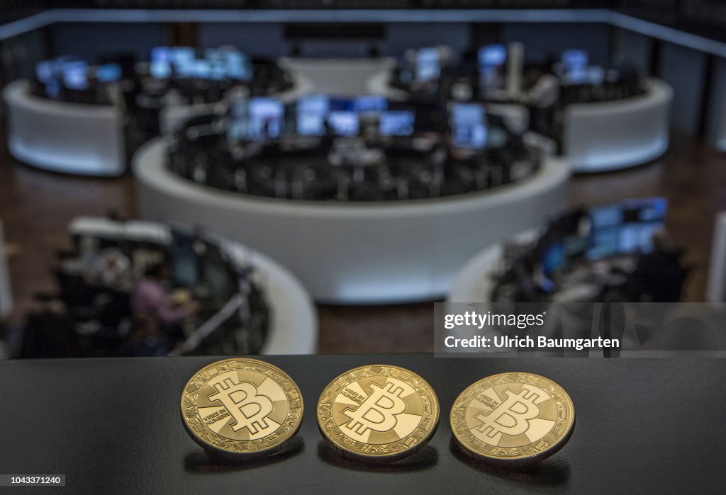 Symbol photo on the topics digital currencys, cryptocurrency, currency speculation - Bitcoin.