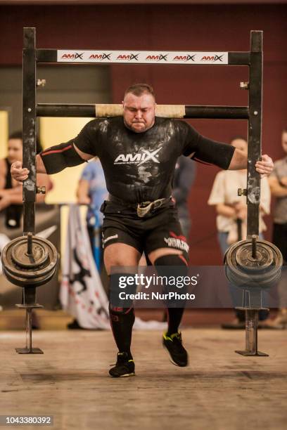 Weightlifting walk in the strongman &quot;Arnold Classic Europe&quot; 2018 multisport competition in Barcelona, Spain, on 29 September 2018.