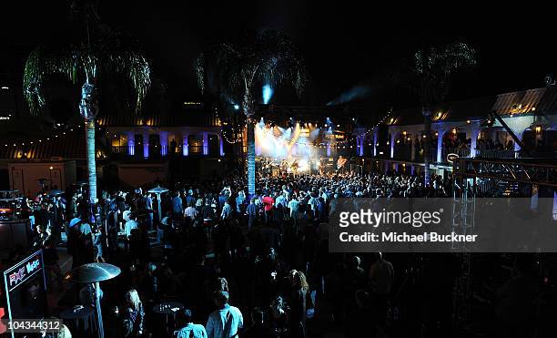 General view at the "AXE Music One Night Only" concert series featuring Weezer at Dunes Inn Motel - Sunset on September 21, 2010 in Hollywood,...