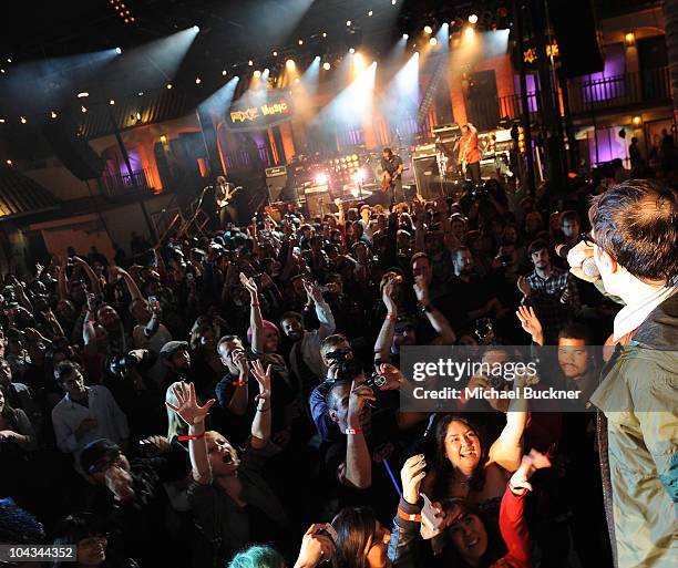 General view at the "AXE Music One Night Only" concert series featuring Weezer at Dunes Inn Motel - Sunset on September 21, 2010 in Hollywood,...