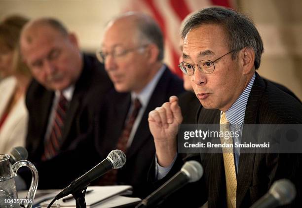 Gulf Oil Spill National Incident Commander Adm. Thad Allen and Secretary of the Interior Kenneth L. Salazar listen as Secretary of Energy Steven Chu...