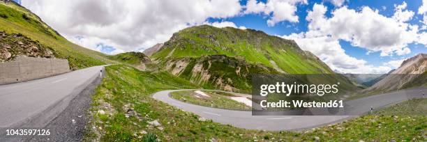 switzerland, livigno alps, graubuenden canton, livigno pass - graubunden canton stock-fotos und bilder