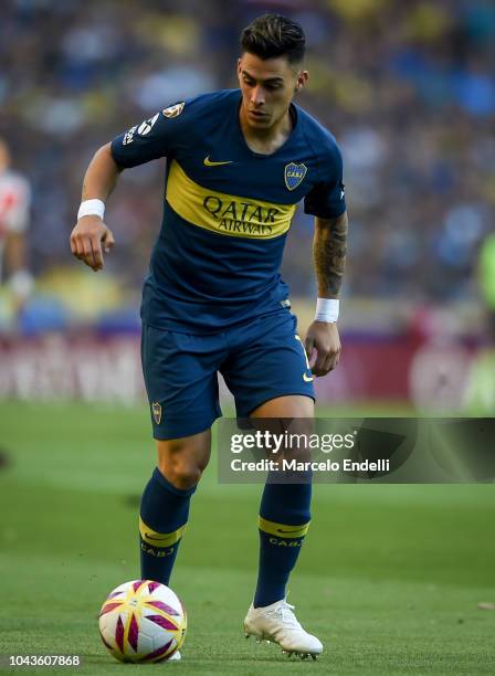 Cristian Pavon of Boca Juniors drives the ball during a match between Boca Juniors and River Plate as part of Superliga 2018/19 at Estadio Alberto J....