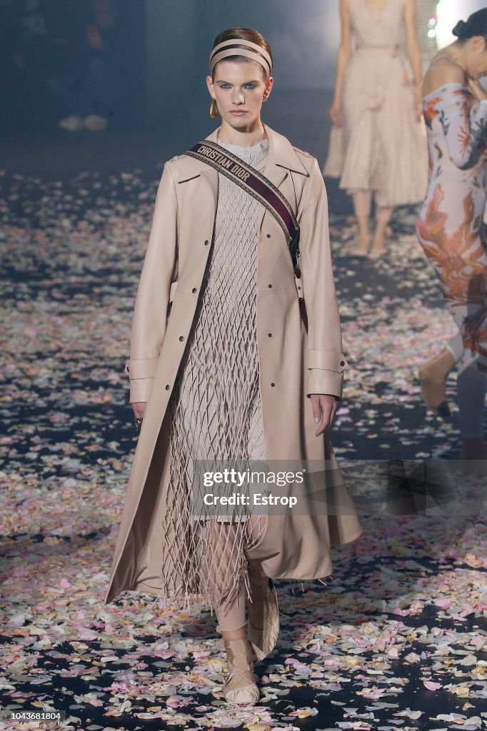 Christian Dior : Runway - Paris Fashion Week Womenswear Spring/Summer 2019